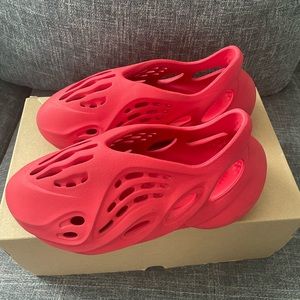 Yeezy Foam Runners, size 7 in woman size 5.5 men/youth, Red